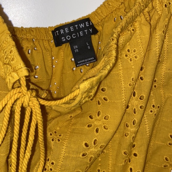 Crop Top - Picture 3 of 3